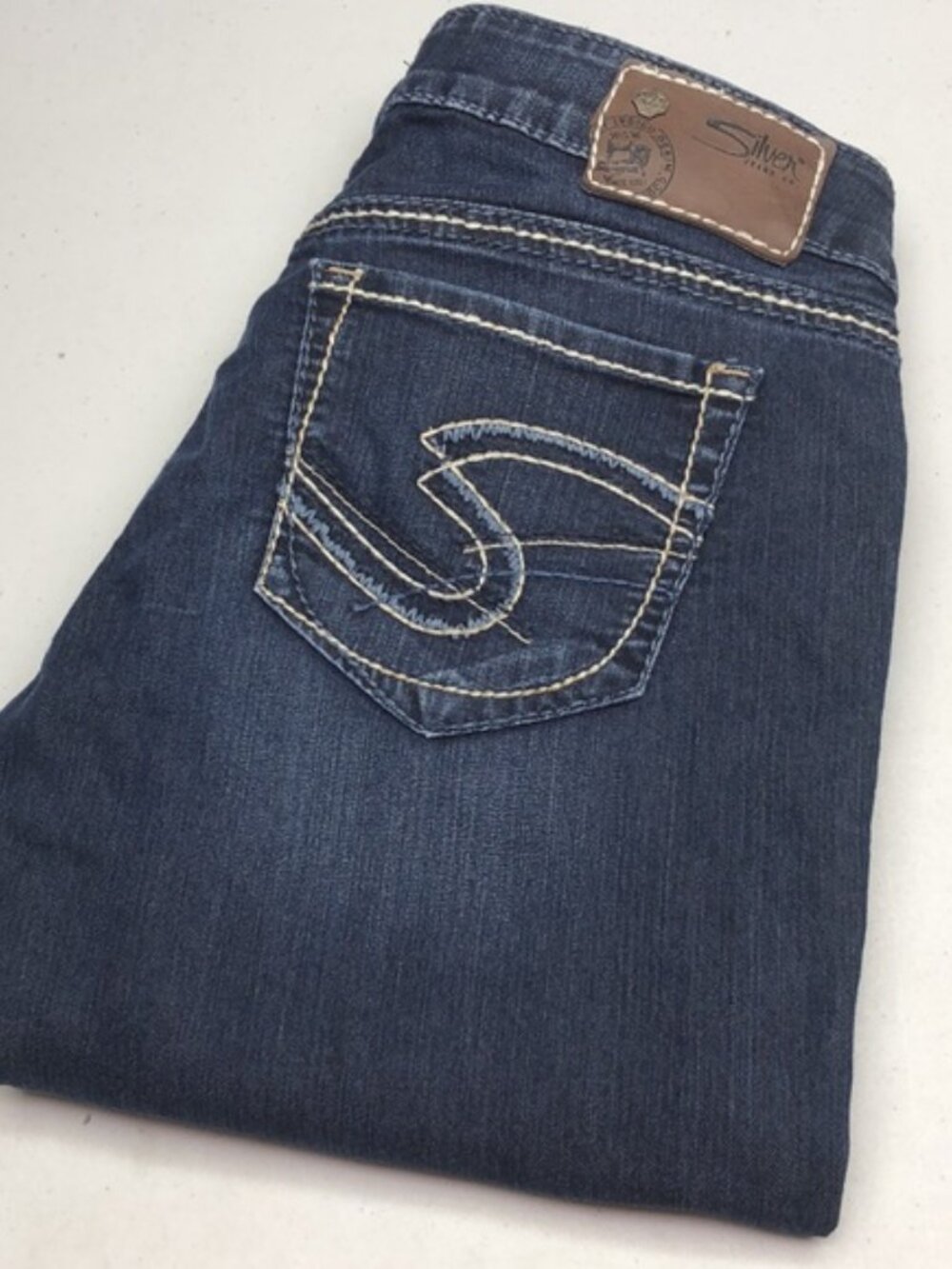 LIKE NEW SILVER BERKLEY BOOTCUT JEANS 29x30 ⭐️